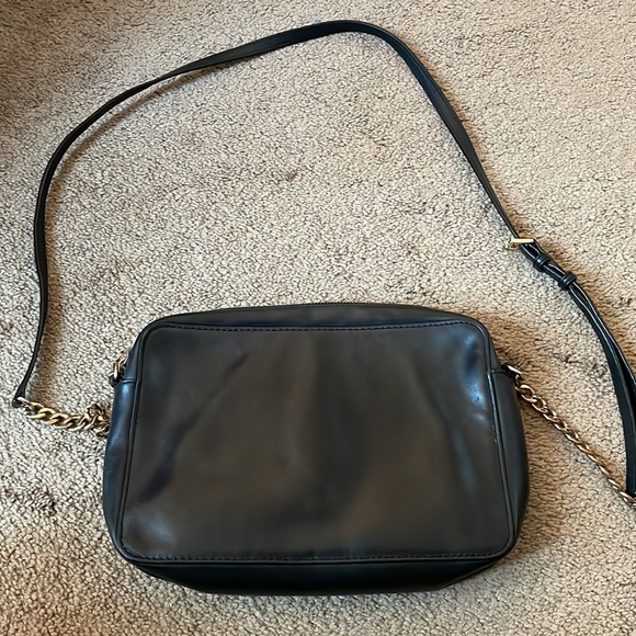 Michael Kors crossbody - Picture 2 of 6